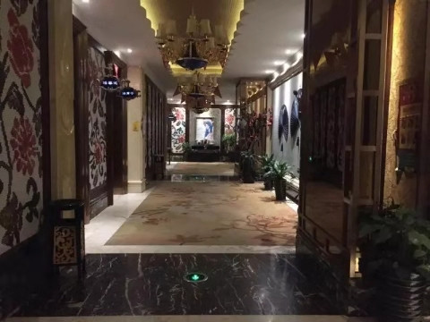 林芝比较好高档KTV会所夜总会